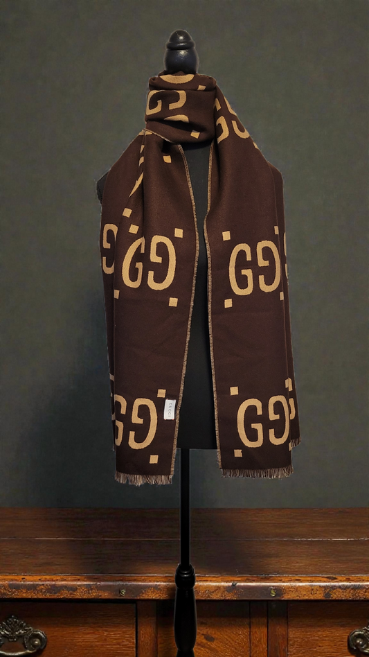 GG scarf