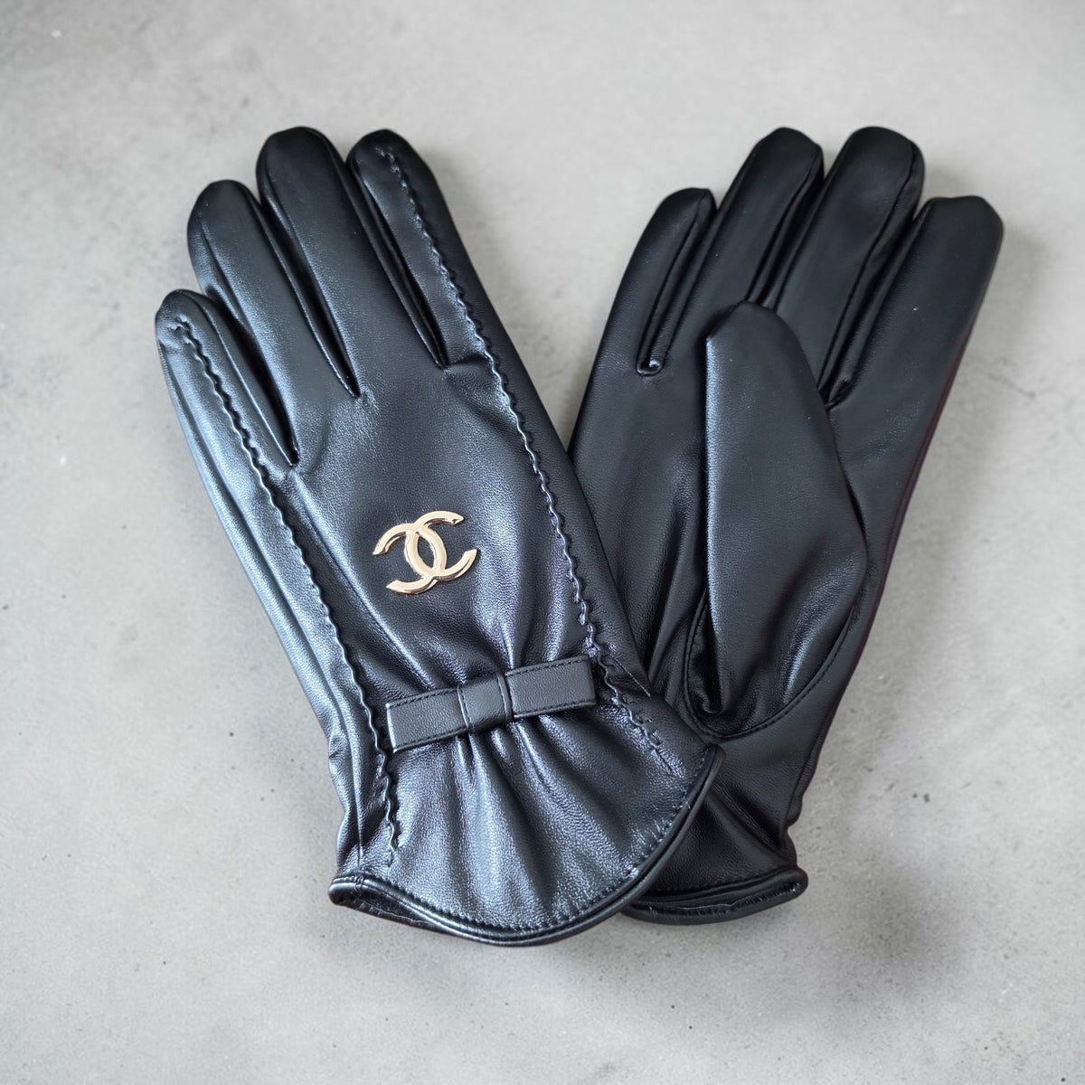 CC gloves