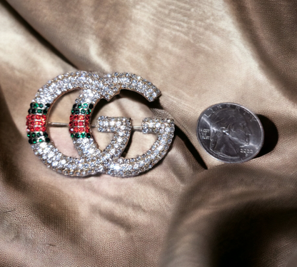 GG brooch