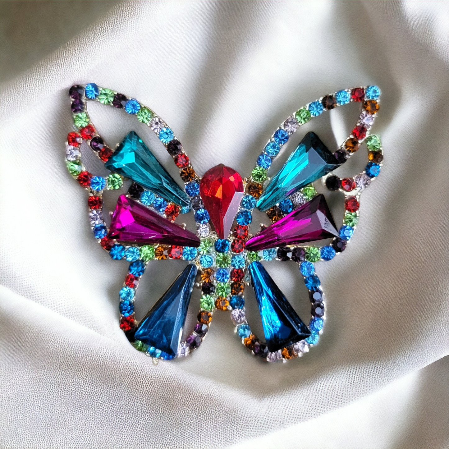 Pretty Butterfly brooch